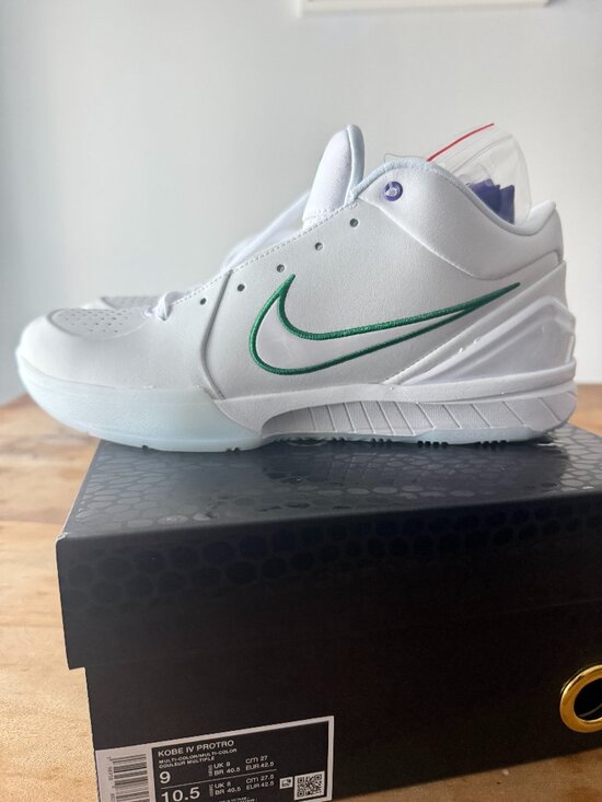 Nike Other - Nike Kobe 4 Proto Draft Day Pack Milwaukee Bucks - Size 9